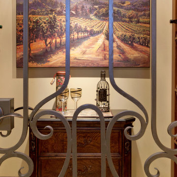 Del Sur - Tuscan Winery Wine Room
