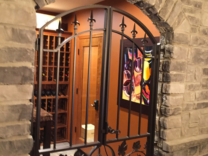 Traditional Wine Cellar - Medium