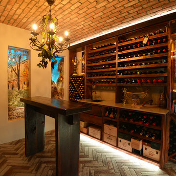 Gold Coast | Traditional Inspired Wine Room