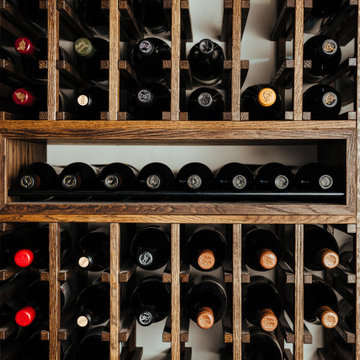 Luxe Lodge Wine Room