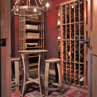 Inspiration pour une cave à vin sud-ouest américain.