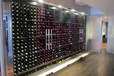 Contemporary wine cellar in Chicago.