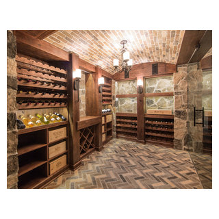 Rustic Tuscan Wine Cellars by Papro Consulting Montagne Cave à Vin Toronto par Papro