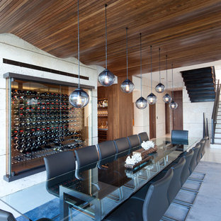 Idées déco pour une cave à vin contemporaine avec des casiers.