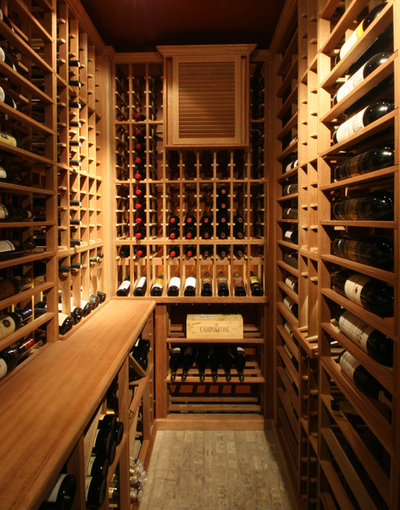 Classique Cave à Vin by Papro Wine Cellars & Consulting