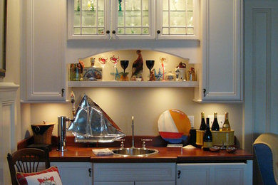 Example of a classic wine cellar design in Other