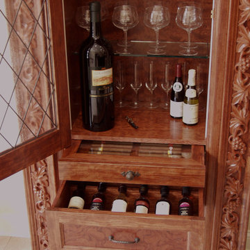 Wine Cabinet w Humidor