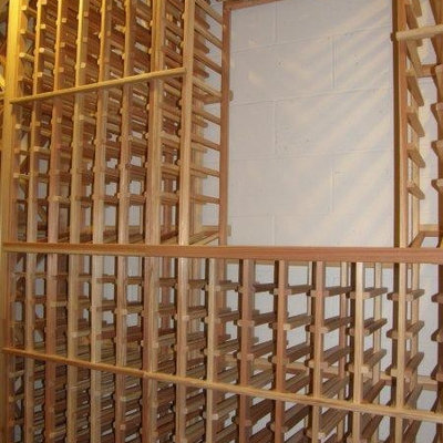 Wine cellar - large craftsman wine cellar idea in Minneapolis with storage racks