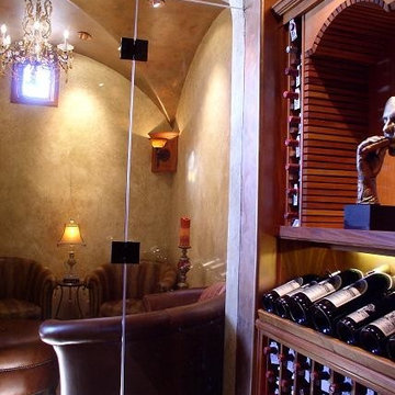 Wine/Cigar Room