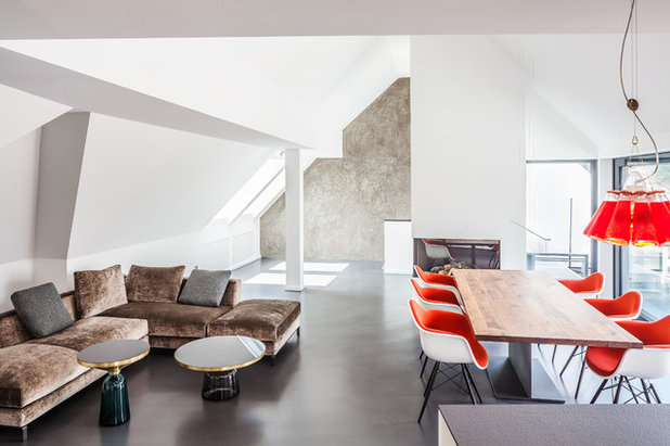 Contemporary Living Room by ONE!CONTACT-Planungsbüro GmbH