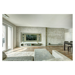 Carraraputz-Wand mit TV - Köln Sülz - Modern - Wohnbereich - Köln - von  ZABOROWSKI Werkstatt für kreative Küchen & Bäder | Houzz