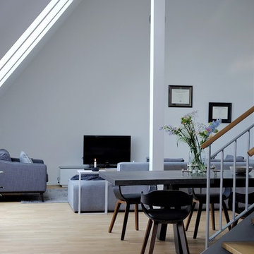 Dachgeschoß Wohnung im Stil: Modern/Rustic