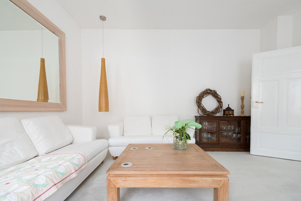 Skandinavisch Wohnzimmer by Kate Jordan Photo