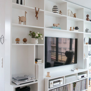 GANTZ Wohnwand nach Maß mit integriertem TV und HiFi