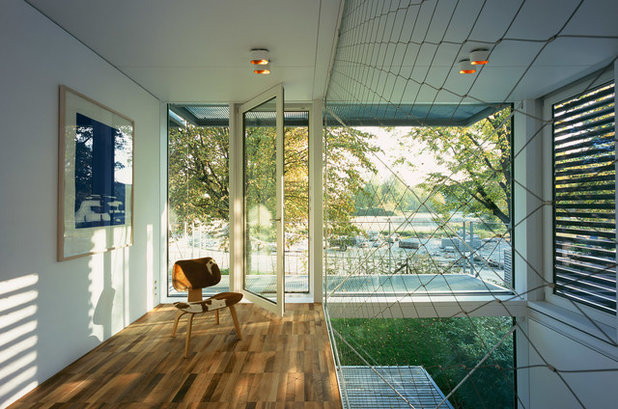 Contemporary Living Room by Matthias Bjørnsen I Architekt