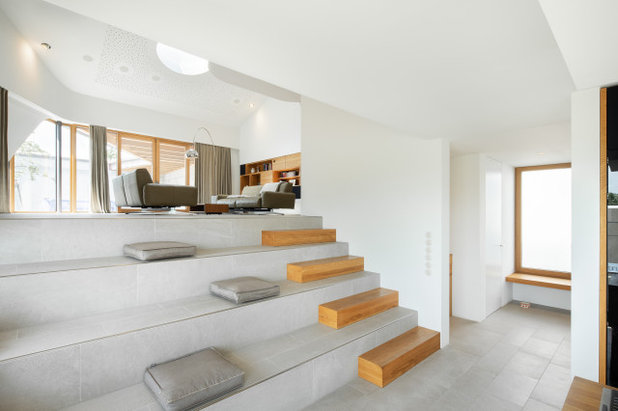 Modern Wohnbereich by Henecka Architekten BDA