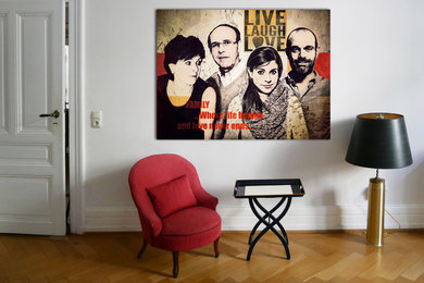 Modernes Familienportrait in Rot/Orange/Naturtönen
