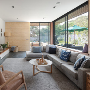 Beach style family room in Geelong.