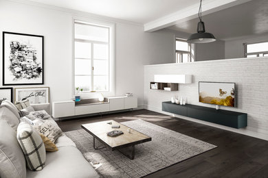 Geräumiges Modernes Wohnzimmer ohne Kamin mit weißer Wandfarbe, dunklem Holzboden und Multimediawand in Stuttgart