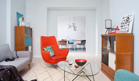 Houzz Tour: Vintage Finds and Midcentury Style Transform an Old School