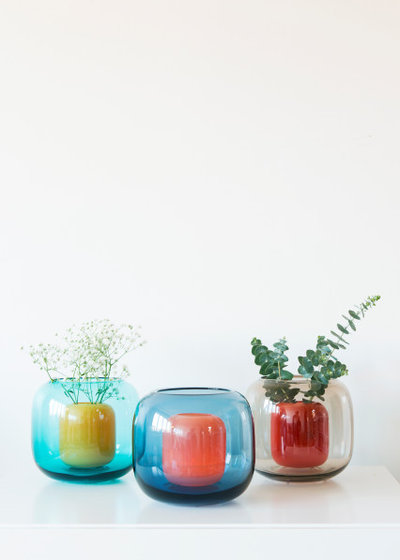 Skandinavisch Wohnbereich Vasen von Kristine Five Melvaer