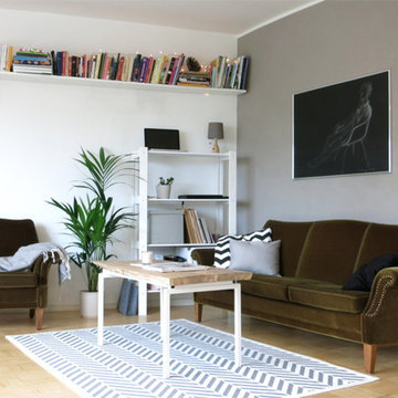 Wohnzimmer skandinavisch und Retro-Stil