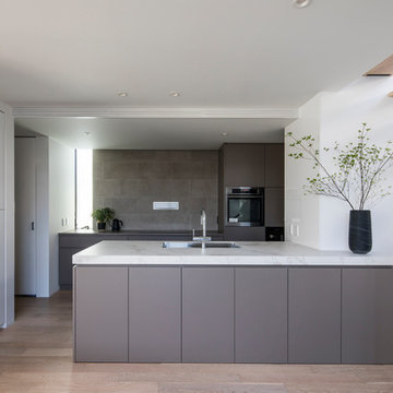 Iwe-house