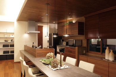 Design ideas for a traditional kitchen/dining room in Yokohama.