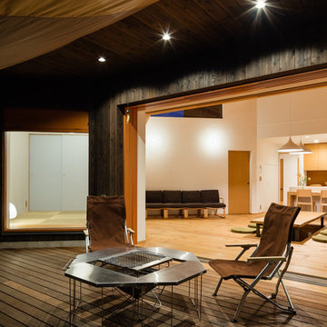 HAYAMA　おおらかな空間と豊かな素材感のある湘南の家