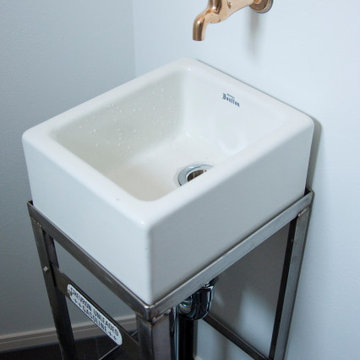 サニタリー水栓はすっきりおしゃれに。