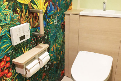 他の地域にあるトロピカルスタイルのおしゃれなトイレ・洗面所の写真