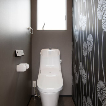 香川県高松市に建つ、「笑顔と住まう元気ハツラツの家」のトイレ