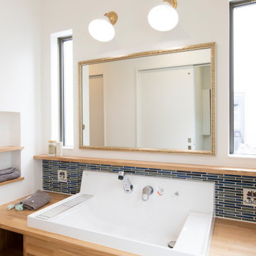 香川県高松市に建つ、「笑顔と住まう元気ハツラツの家」の洗面所