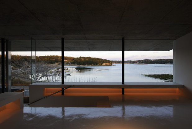 コンテンポラリー ファミリールーム by 山森隆司建築設計事務所 /  Yamamori Architect & Associates