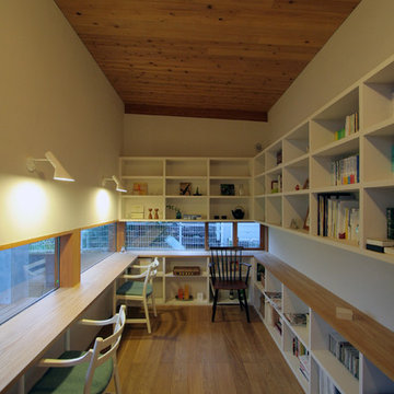 HILL HUS