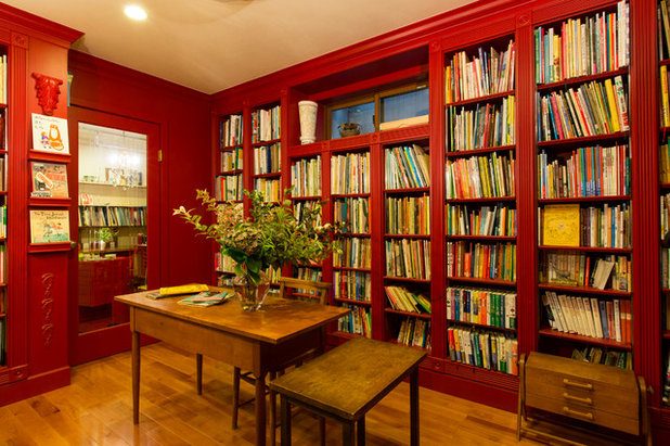 Traditional Home Office & Library by Brian Sawazaki Photography