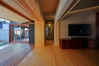Modernes Wohnzimmer in Kyoto