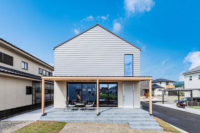 福岡にある北欧スタイルのおしゃれな切妻屋根の家の写真