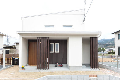 Aménagement d'une façade de maison contemporaine.