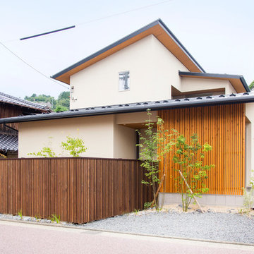 中庭と通り土間のある家
