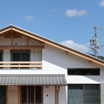 八百津の大きな招き屋根の家／八百津町