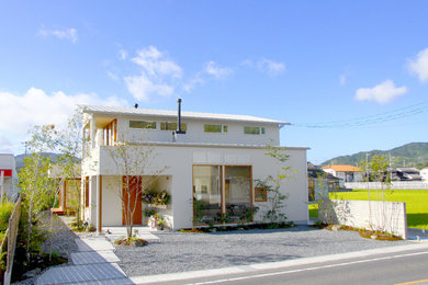 大阪にある北欧スタイルのおしゃれな家の外観の写真