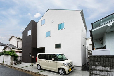Modern exterior home idea in Tokyo