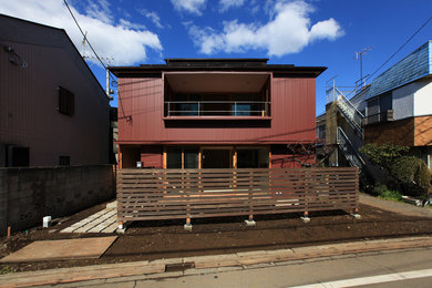 東京都下にあるおしゃれな家の外観の写真