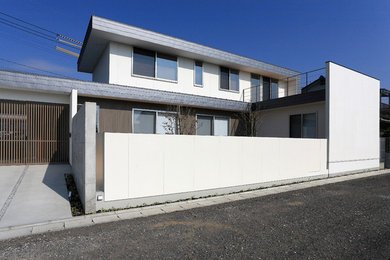 福岡にあるモダンスタイルのおしゃれな大きな家の写真