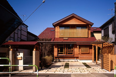 他の地域にあるアジアンスタイルのおしゃれな家の外観の写真