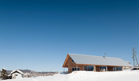 長野の豪雪と共存する、おおらかな切り妻屋根と斜め配置の住まい