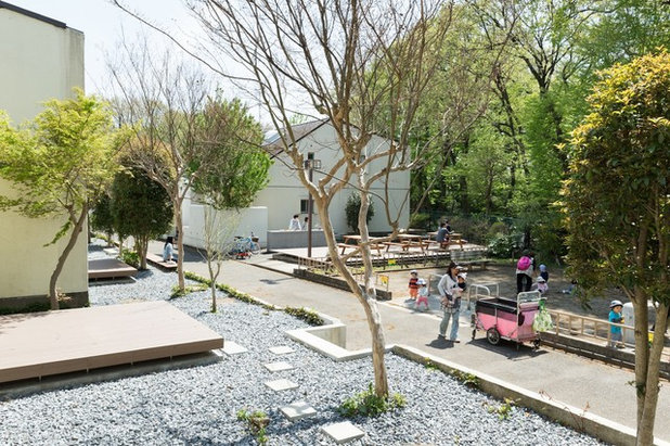 コンテンポラリー 庭 by 成瀬・猪熊建築設計事務所 一級建築士事務所