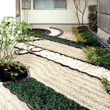 「古民家×再生」住み継ぐ家　「枯山水庭園」：「karesansui garden」