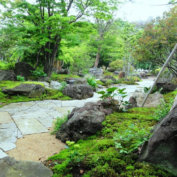 大きな日本庭園